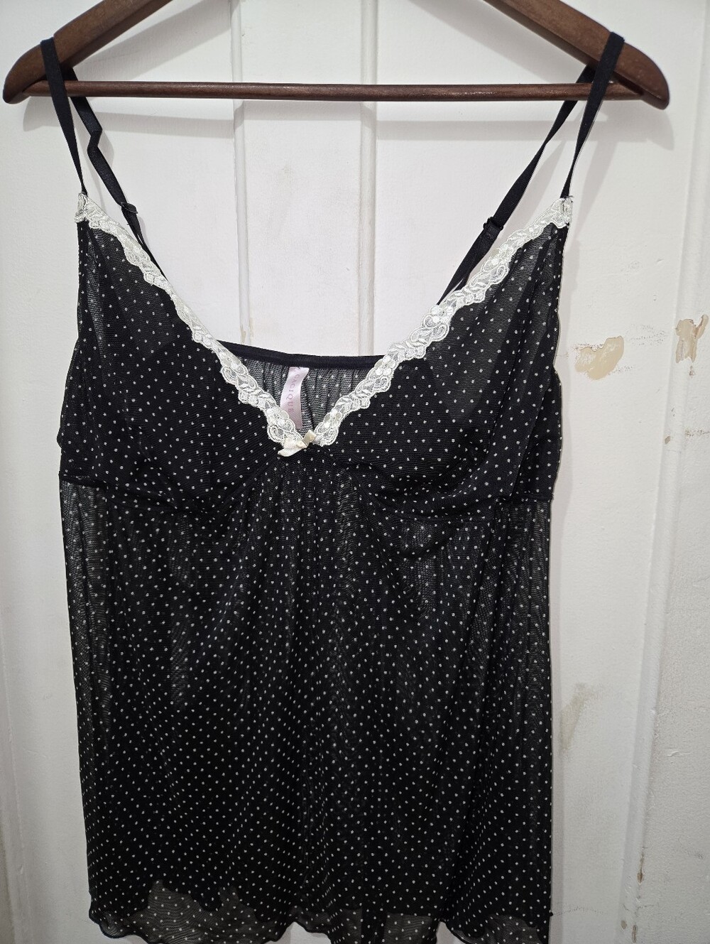 Women’s Black Polka Dot Lace Trim Chemise, Cacique 22-24